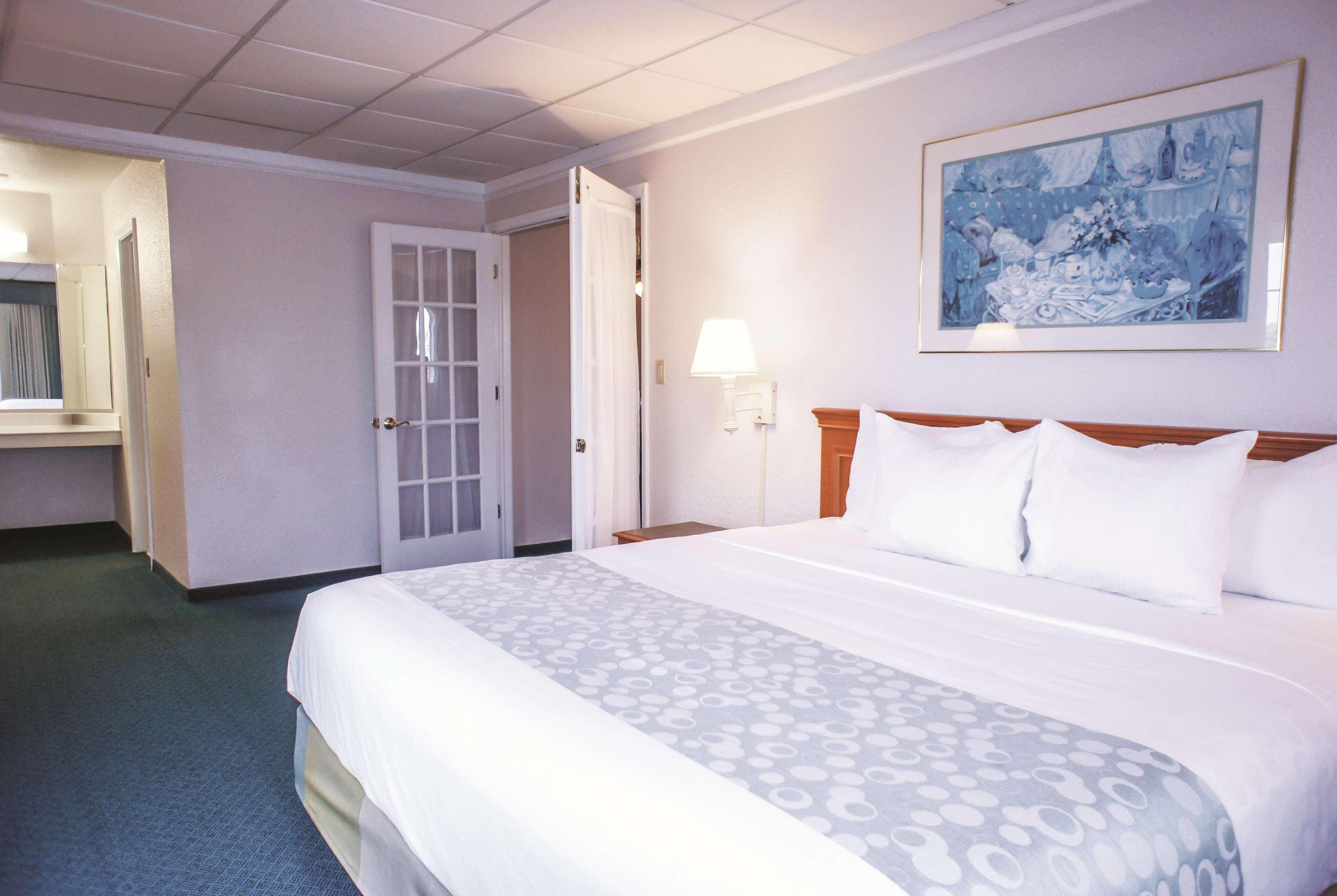 La Quinta Inn By Wyndham Moline Airport Extérieur photo