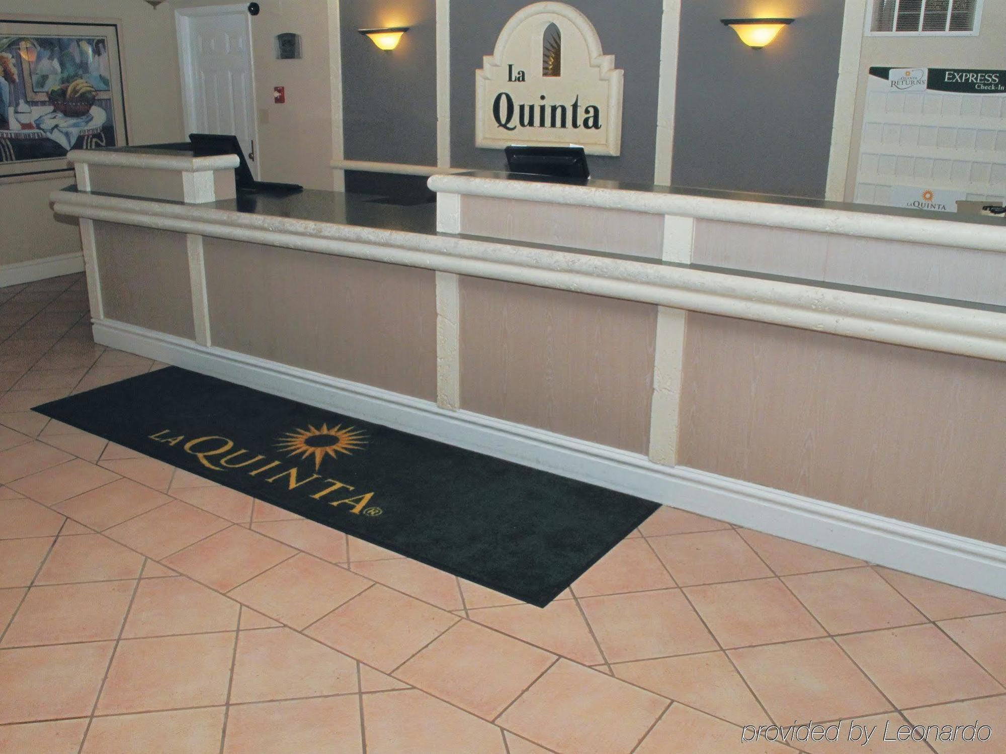 La Quinta Inn By Wyndham Moline Airport Extérieur photo